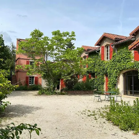 L'onagre Du Chant Du Buc, De Standing, Piscine D'exception, Vaste Jardin *